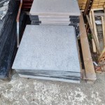 G654 Chinese Graniet 60 x 60 x 2 cm 3,96 m² / 11 st LOT #139