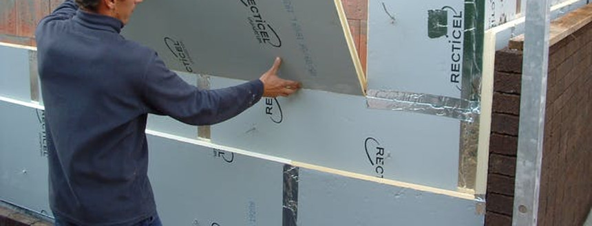 Isolatieplaat plaatsen